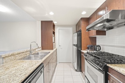 Photo 6 at 306 - 583 Beach Crescent, Yaletown, Vancouver West