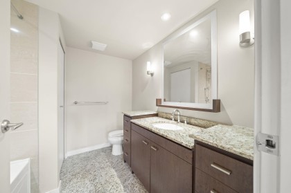 Photo 12 at 306 - 583 Beach Crescent, Yaletown, Vancouver West
