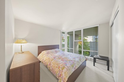 Photo 8 at 306 - 583 Beach Crescent, Yaletown, Vancouver West