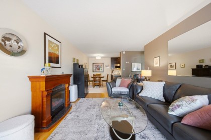 Photo 4 at 101 - 123 E 19th Street, Central Lonsdale, North Vancouver
