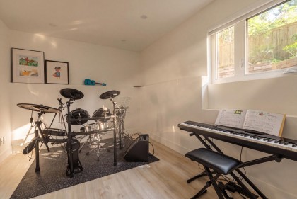Photo 14 at 4283 Capilano Road, Canyon Heights NV, North Vancouver