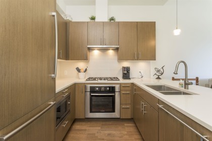 Photo 7 at 300 - 2432 Haywood Avenue, Dundarave, West Vancouver