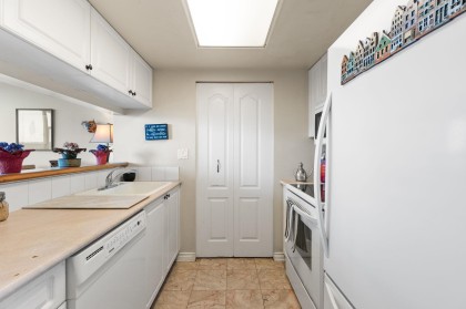 Photo 12 at 602 - 567 Lonsdale Avenue, Lower Lonsdale, North Vancouver