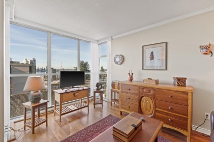 Photo 3 at 602 - 567 Lonsdale Avenue, Lower Lonsdale, North Vancouver