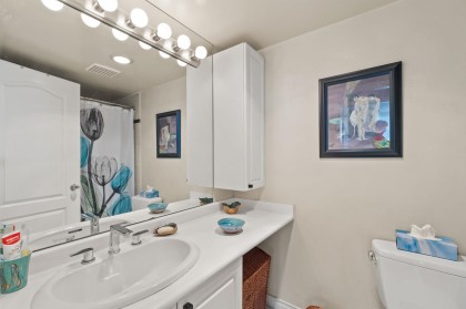 Photo 20 at 602 - 567 Lonsdale Avenue, Lower Lonsdale, North Vancouver