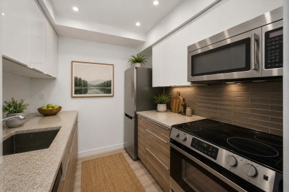 Photo 4 at 103 - 1365 W 4th Avenue, False Creek, Vancouver West