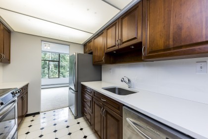Photo 12 at 407 - 4101 Yew Street, Quilchena, Vancouver West