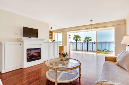 Photo 1 at 107 - 150 24 Street, Dundarave, West Vancouver