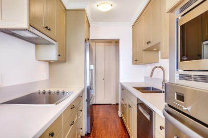 Photo 10 at 107 - 150 24 Street, Dundarave, West Vancouver
