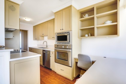 Photo 8 at 107 - 150 24 Street, Dundarave, West Vancouver