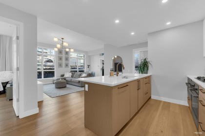 Photo 7 at 101 - 5007 Ash Street, Cambie, Vancouver West