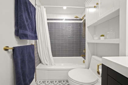 Photo 13 at 200 - 2033 W 7th Avenue, Kitsilano, Vancouver West