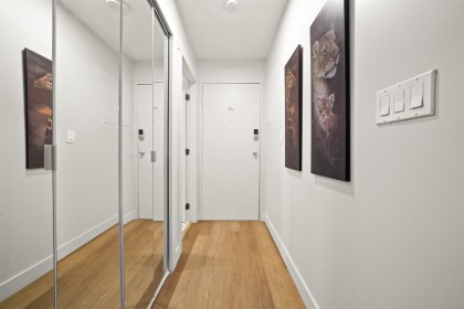 Photo 11 at 200 - 2033 W 7th Avenue, Kitsilano, Vancouver West