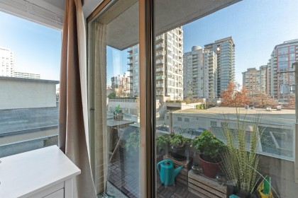 Photo 15 at 304 - 137 W 17th Street, Central Lonsdale, North Vancouver