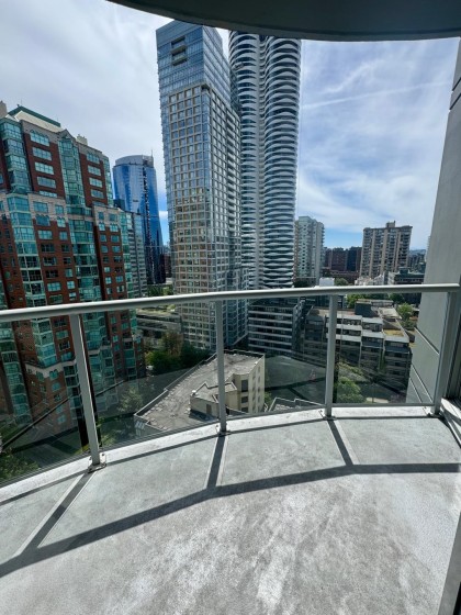 Photo 6 at 1606 - 1050 Smithe Street, West End VW, Vancouver West