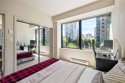Photo 6 at 609 - 1333 Georgia Street, Coal Harbour, Vancouver West