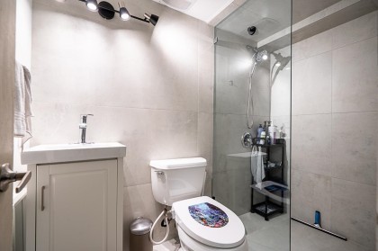 Photo 33 at 1440 Mountain Highway, Westlynn, North Vancouver