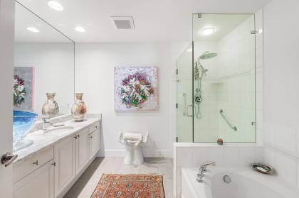 Photo 17 at 401 - 1765 Marine Drive, Ambleside, West Vancouver