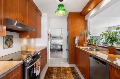Photo 12 at 401 - 1765 Marine Drive, Ambleside, West Vancouver