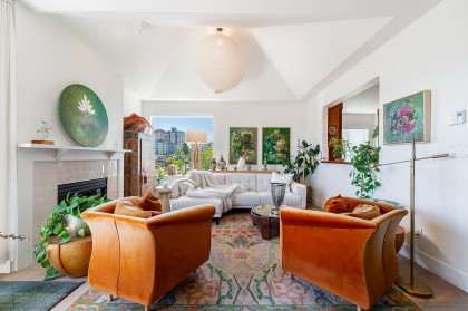 Photo 3 at 401 - 1765 Marine Drive, Ambleside, West Vancouver
