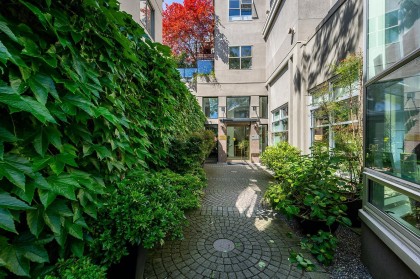 Photo 24 at 401 - 1765 Marine Drive, Ambleside, West Vancouver