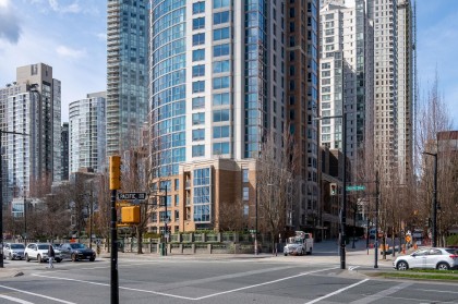 Photo 39 at 505 - 388 Drake Street, Yaletown, Vancouver West