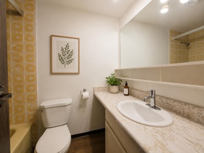 Photo 17 at 306 - 2450 Cornwall Avenue, Kitsilano, Vancouver West
