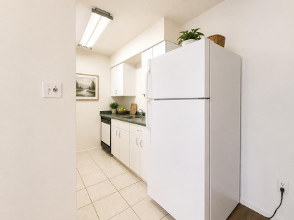 Photo 7 at 306 - 2450 Cornwall Avenue, Kitsilano, Vancouver West