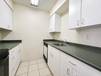 Photo 10 at 306 - 2450 Cornwall Avenue, Kitsilano, Vancouver West