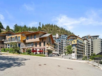 Photo 1 at 204 - 6699 Nelson Avenue, Horseshoe Bay WV, West Vancouver