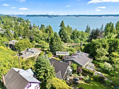 Photo 2 at 445 N Oxley Street, West Bay, West Vancouver