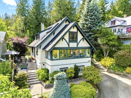 Photo 1 at 445 N Oxley Street, West Bay, West Vancouver