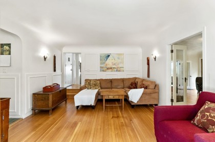 Photo 14 at 445 N Oxley Street, West Bay, West Vancouver