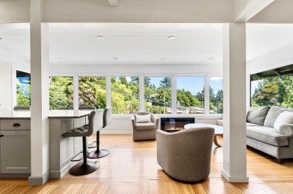 Photo 4 at 445 N Oxley Street, West Bay, West Vancouver