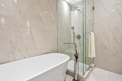 Photo 18 at 202 - 135 E 13th Street, Central Lonsdale, North Vancouver