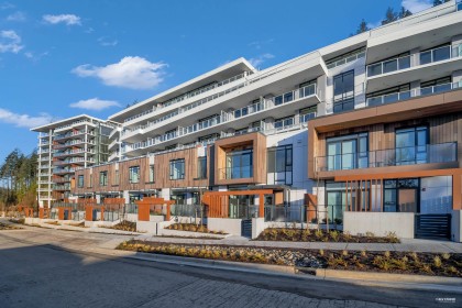 Photo 1 at 510 - 3963 Uplands Way, Cypress Park Estates, West Vancouver