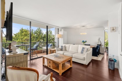 Photo 7 at 704 - 650 16th Street, Ambleside, West Vancouver