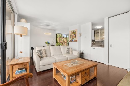 Photo 9 at 704 - 650 16th Street, Ambleside, West Vancouver