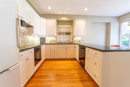 Photo 8 at 2849 W 35th Avenue, MacKenzie Heights, Vancouver West