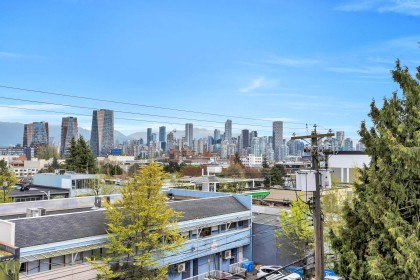 Photo 20 at 207 - 2080 Maple Street, Kitsilano, Vancouver West