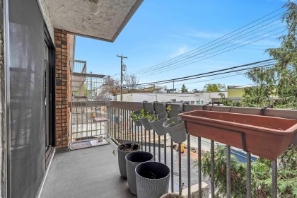 Photo 18 at 207 - 2080 Maple Street, Kitsilano, Vancouver West