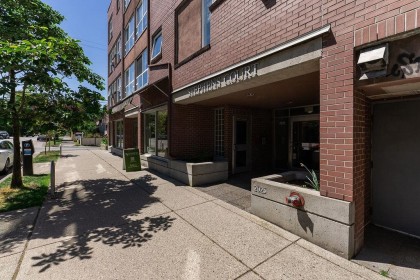 Photo 23 at 304 - 2025 Stephens Street, Kitsilano, Vancouver West
