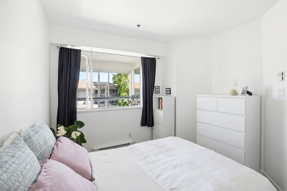 Photo 13 at 304 - 2025 Stephens Street, Kitsilano, Vancouver West