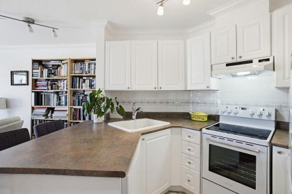 Photo 10 at 304 - 2025 Stephens Street, Kitsilano, Vancouver West