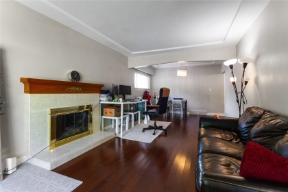 Photo 3 at 7643 Selkirk Street, South Granville, Vancouver West