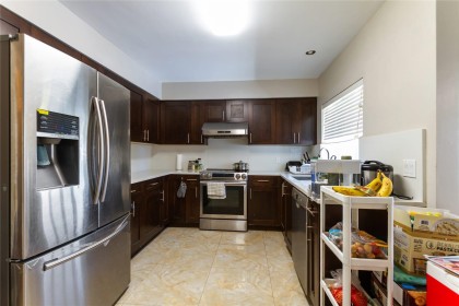 Photo 4 at 7643 Selkirk Street, South Granville, Vancouver West