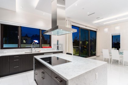 Photo 6 at 3011 W 27th Avenue, MacKenzie Heights, Vancouver West