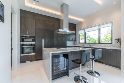 Photo 7 at 3011 W 27th Avenue, MacKenzie Heights, Vancouver West