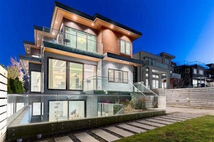 Photo 1 at 3011 W 27th Avenue, MacKenzie Heights, Vancouver West