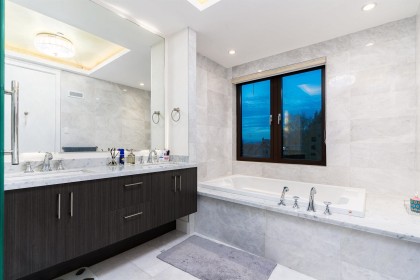 Photo 10 at 3011 W 27th Avenue, MacKenzie Heights, Vancouver West